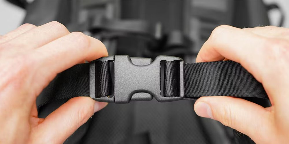uses of backpack clips