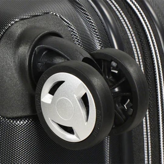 suitcase with spinner wheels